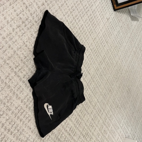Cutoff booty nike shorts - Picture 1 of 1